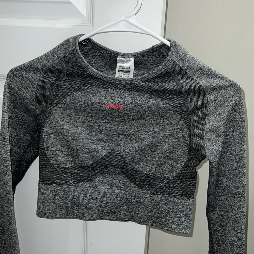 Gymshark cropped long sleeve workout top grey small